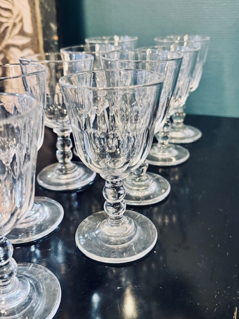 9 verres à vin blanc cristal19ème