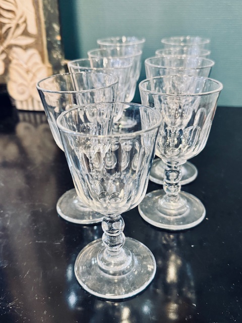 9 verres à vin blanc cristal19ème