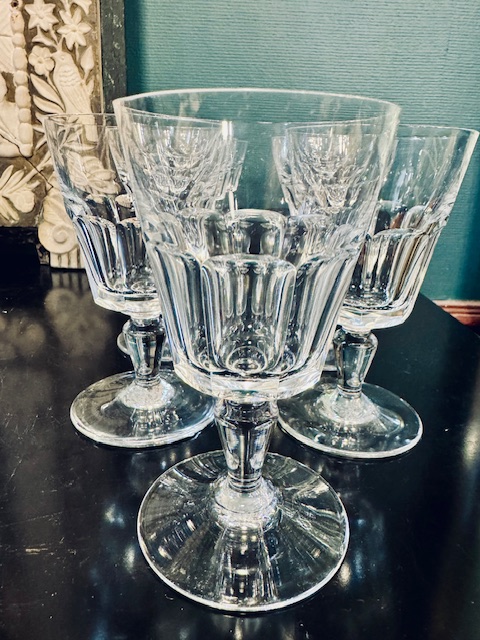 9 verres à vin rouge cristal Baccarat Missouri