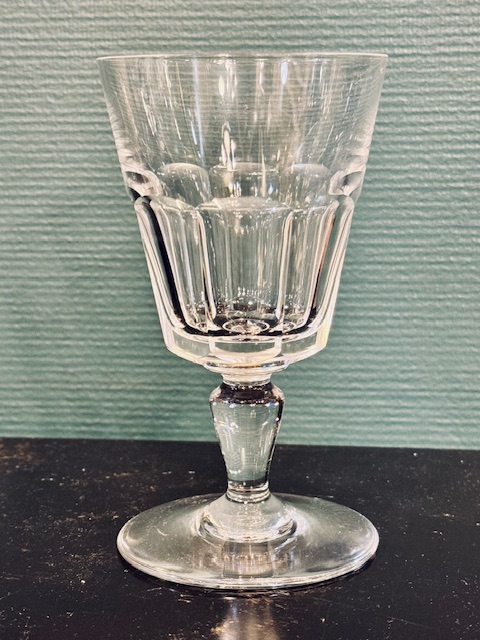 9 verres à vin rouge cristal Baccarat Missouri