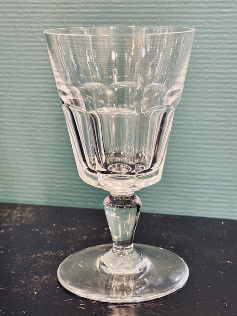 9 verres à vin rouge cristal Baccarat Missouri