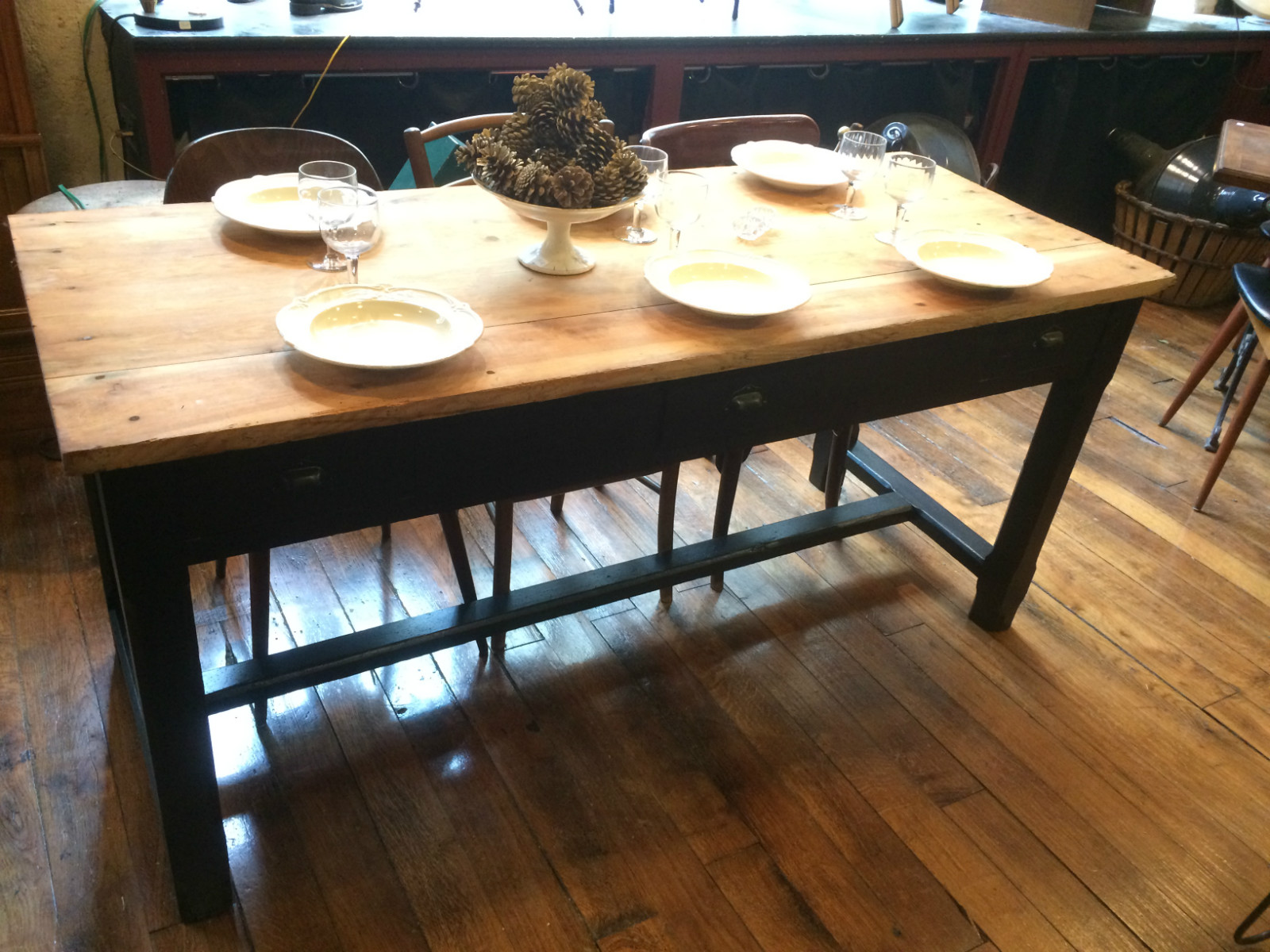 Table de repas en bois plateau naturel