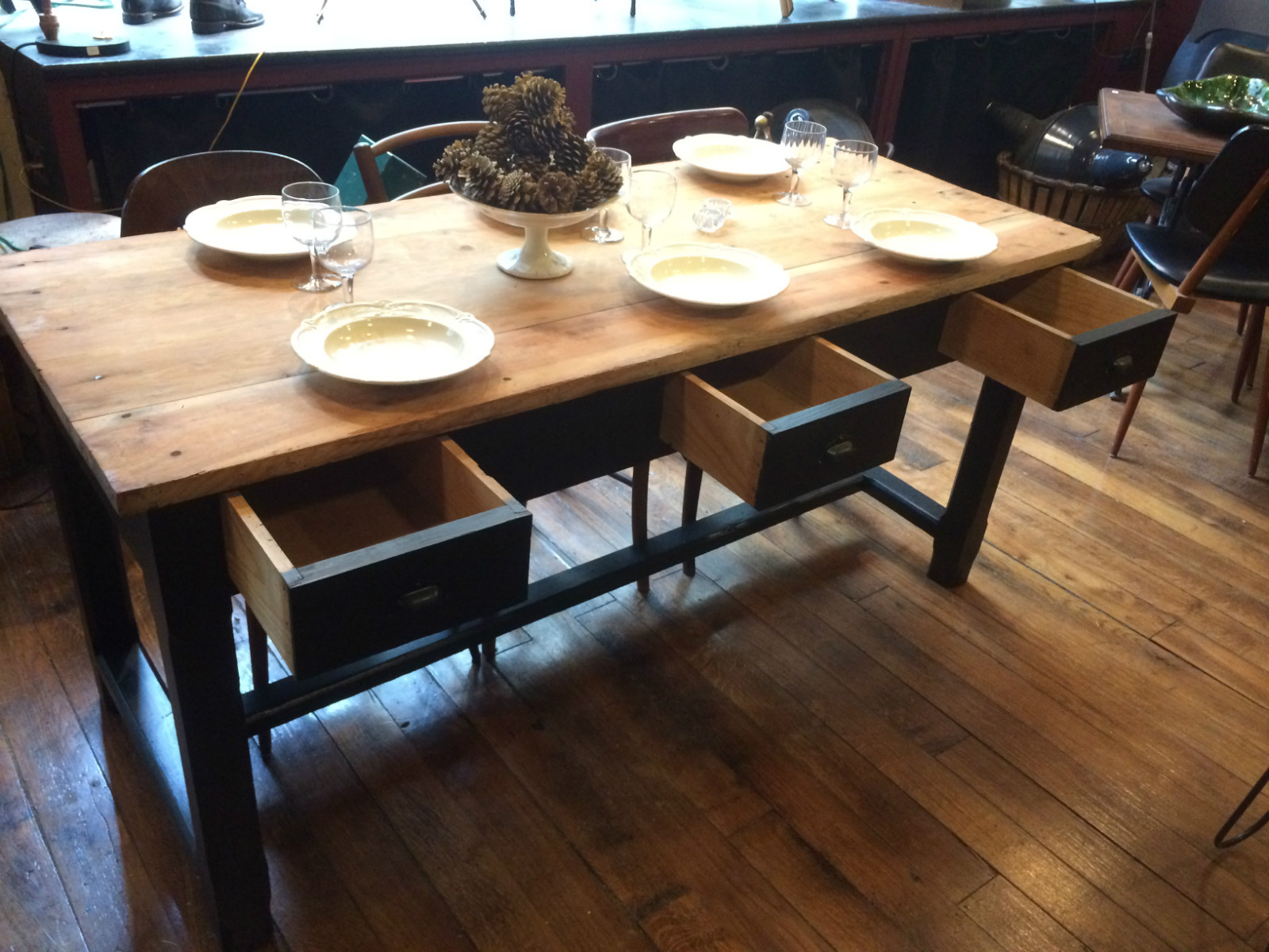 Table de repas en bois plateau naturel