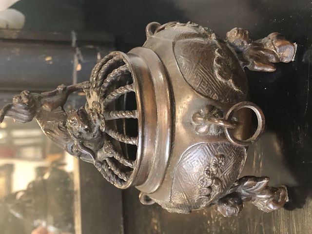 Brule encens chinois en bronze
