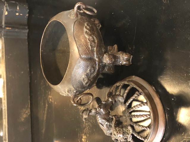 Brule encens chinois en bronze