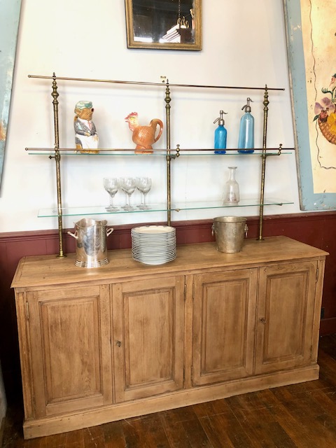 Buffet verrier en chêne