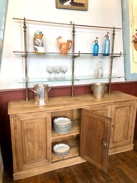 Buffet verrier en chêne