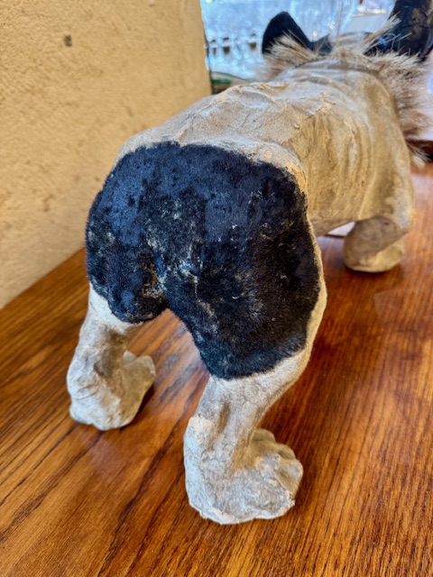 Chien bouledogue aboyant papier maché 19ème