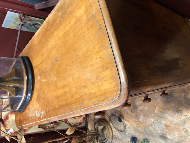 Commode ancienne en pin