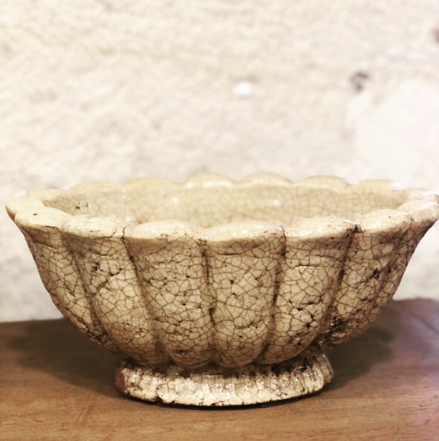 Coupe en céramique vernissée craquelé japonaise