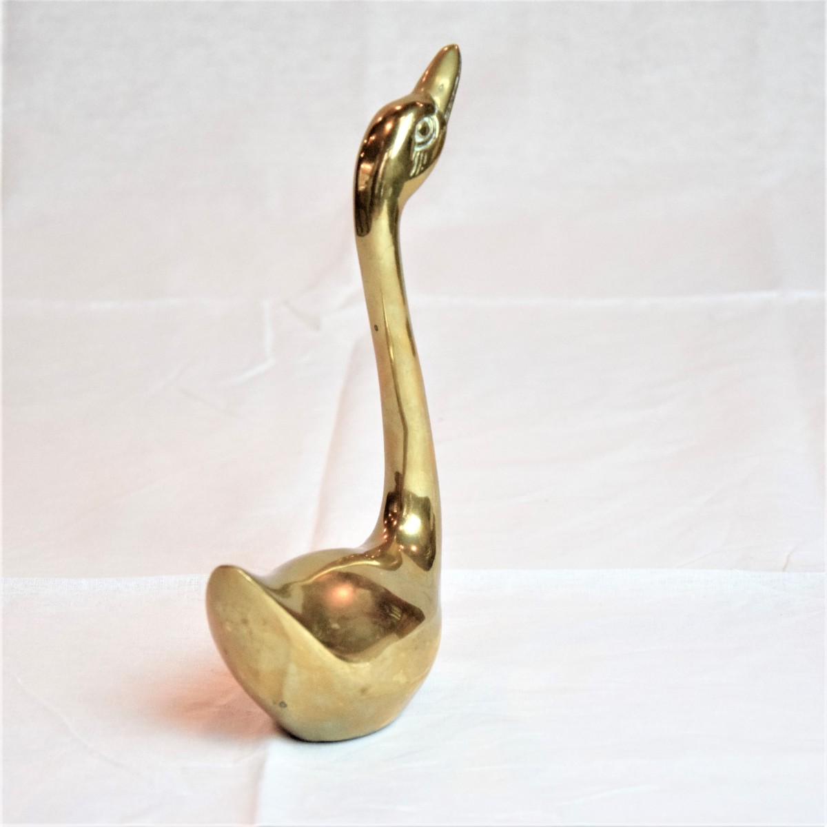 Cygne en laiton doré