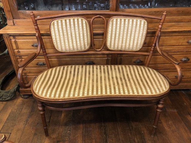 Ensemble banquette et sieges style Thonet 