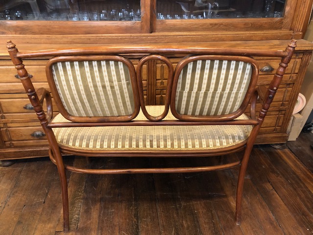 Ensemble banquette et sieges style Thonet 