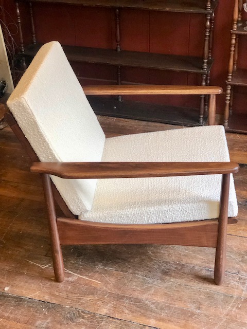 Fauteuil vintage scandinave en teck