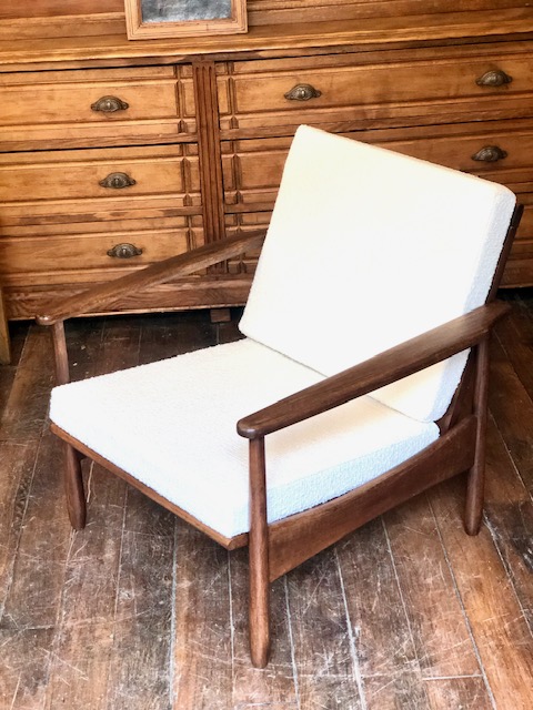 Fauteuil vintage scandinave en teck