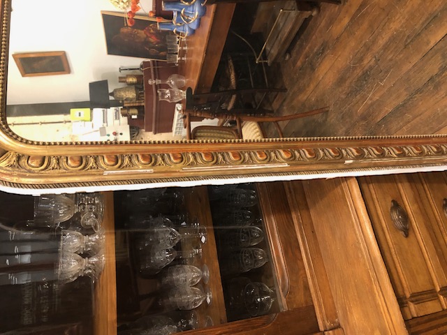 Grand miroir de cheminée en bois doré 