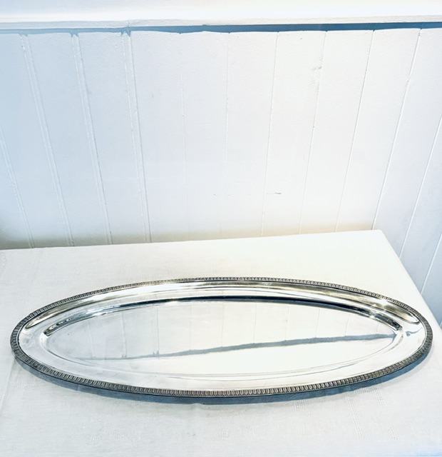 Grand plat de service oval métal argenté