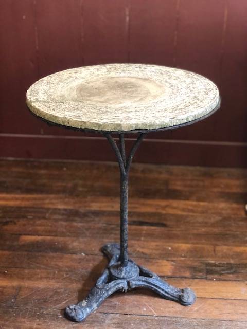 Gueridon de terrasse de bistrot ancien