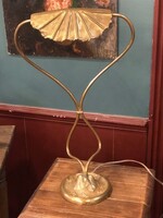 Lampe art nouveau en laiton ciselé