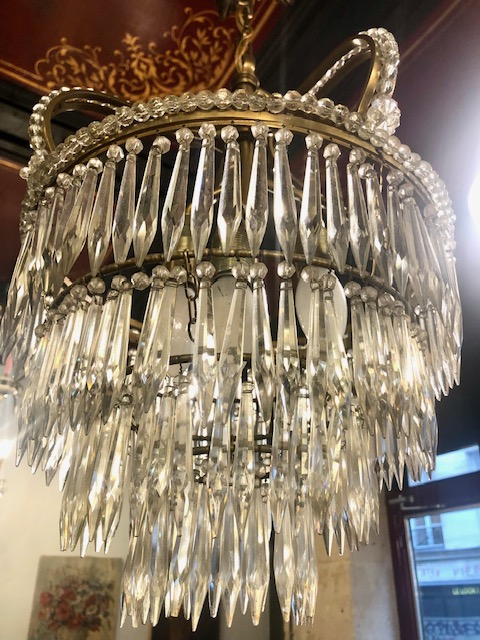 Lustre à pampilles et structure bronze