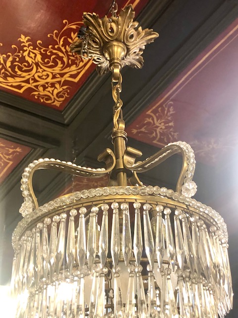 Lustre à pampilles et structure bronze