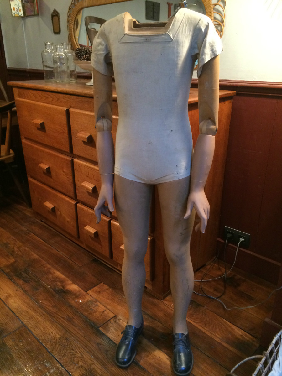 Mannequin de magasin articulé