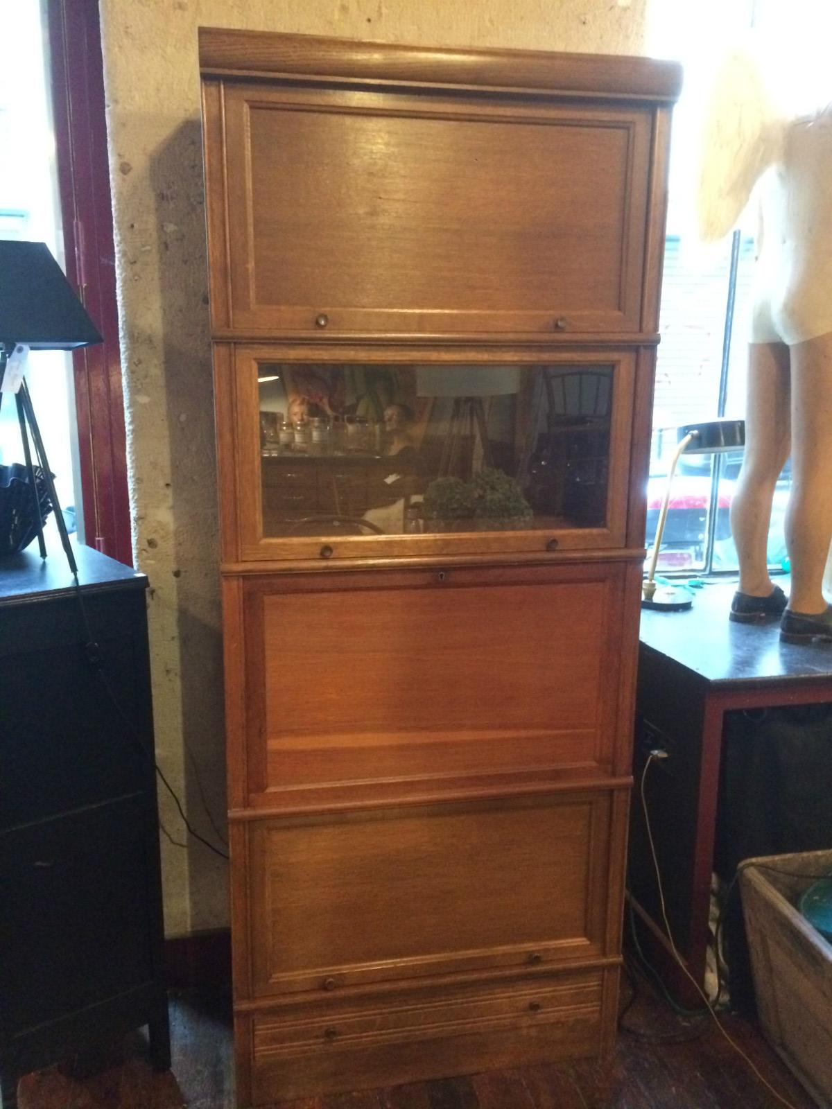 Meuble vitrine bibliothèque MD