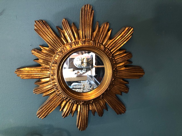 Miroir soleil en résine vintage