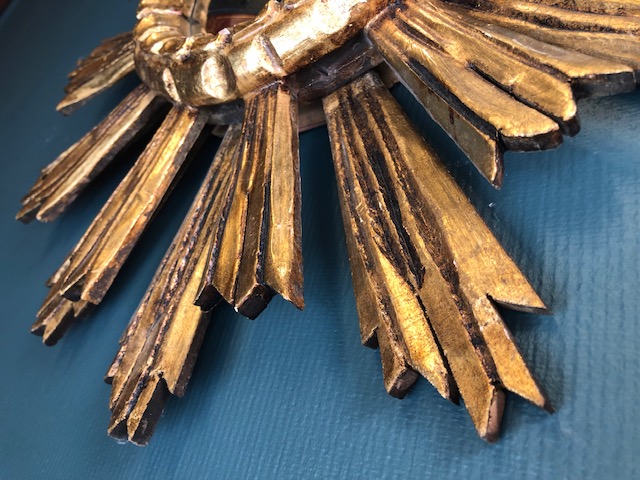 Miroir sorcière en bois doré