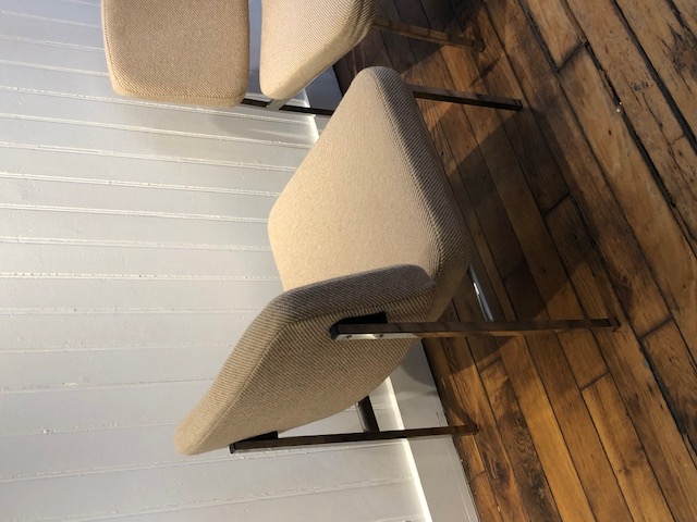 Paire de chauffeuses design 70's 