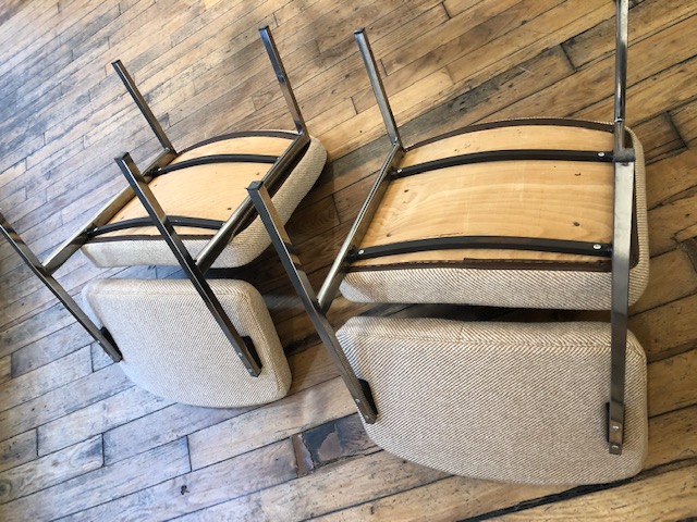 Paire de chauffeuses design 70's 