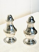 Paire de salerons en métal argente