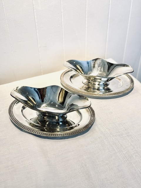 Paire de saucières métal argenté