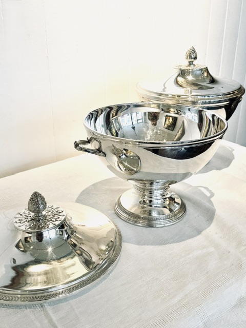 Paire de soupières métal argenté