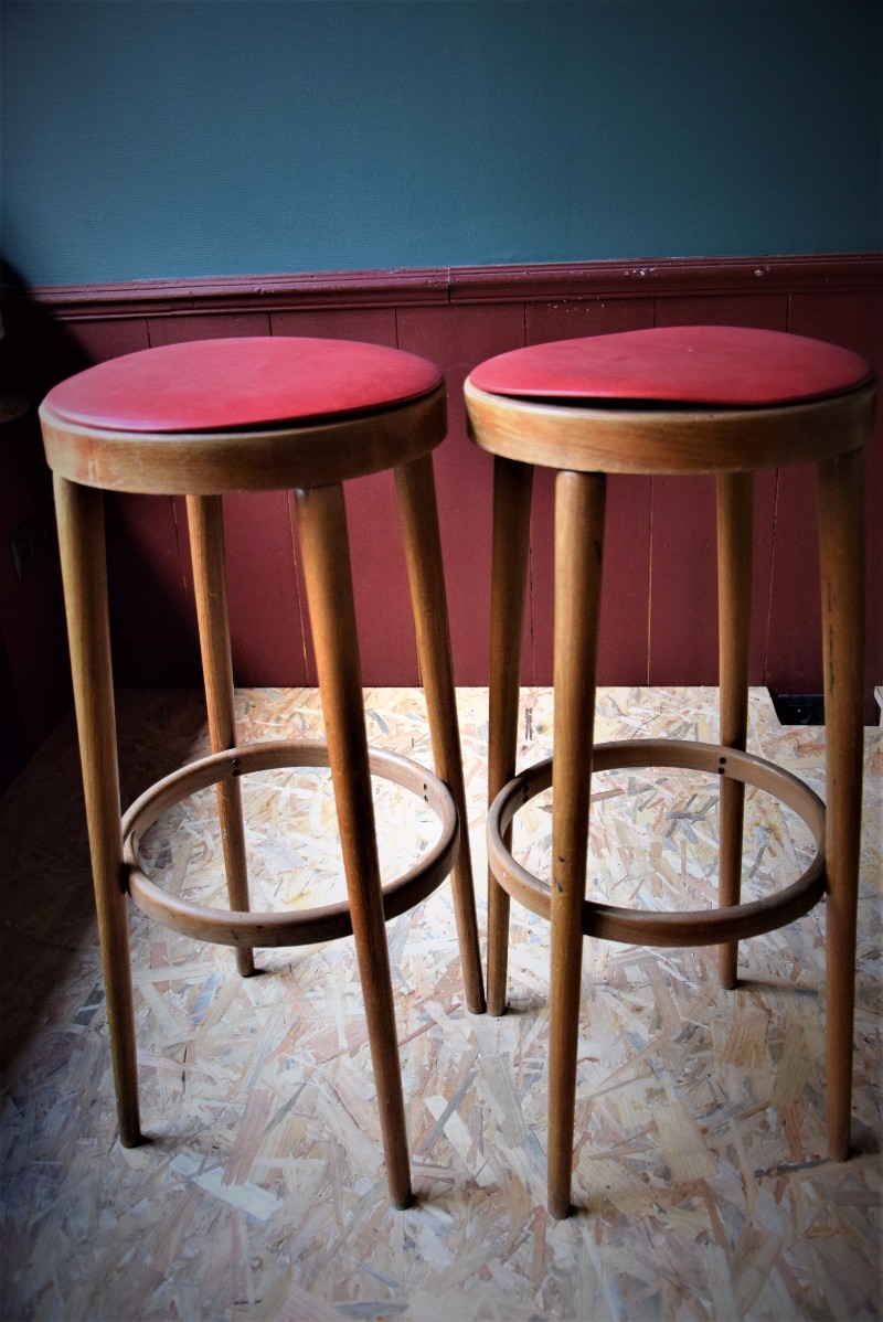 Paire de tabouret Baumann assise skai rouge