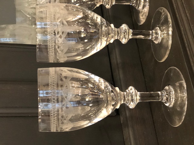 Service de 18 verres en cristal Baccarat à ressauts et noeuds vers 1900