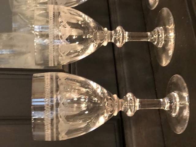 Service de 18 verres en cristal Baccarat à ressauts et noeuds vers 1900