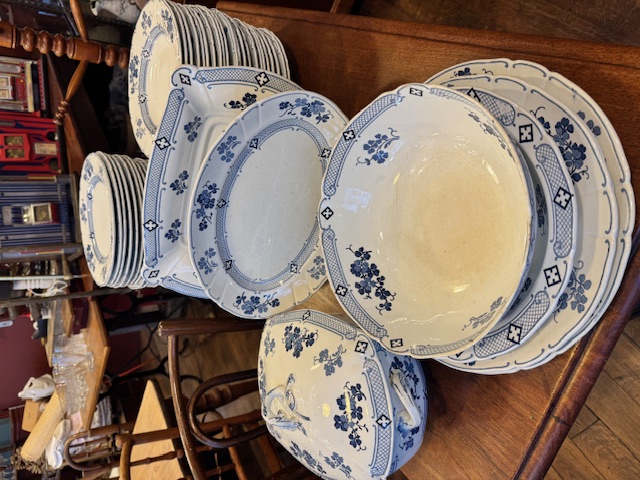 Service de table Lunéville vers 1850