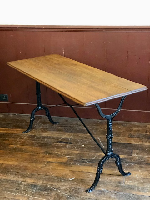 Table de bistrot longue en chêne