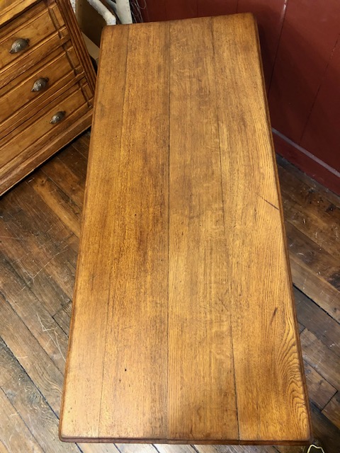 Table de bistrot longue en chêne