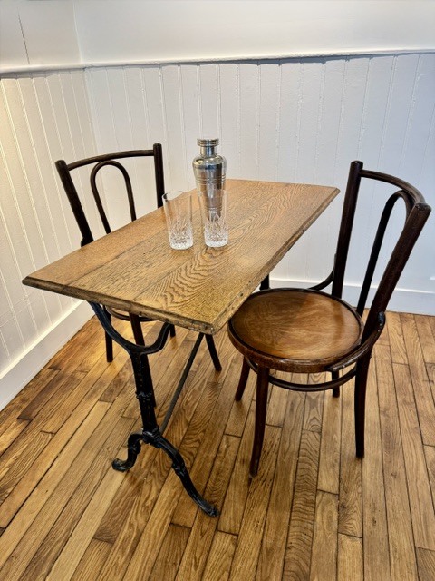 Table de bistrot plateau chêne doré