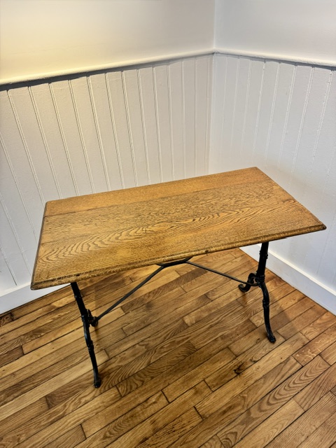Table de bistrot plateau chêne doré