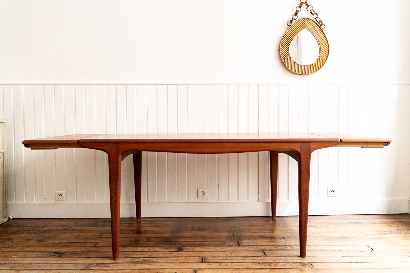 Table scandinave en teck avec rallonges