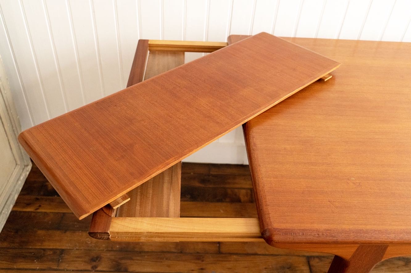Table scandinave en teck avec rallonges