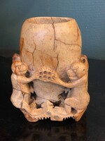 Vase chinois en pierre de lard décor de singe