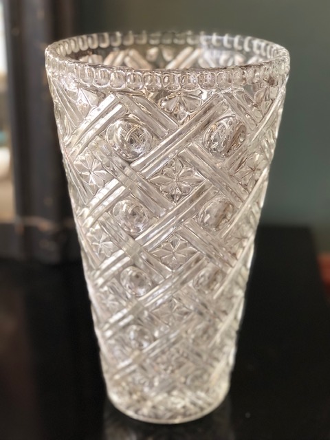 Vase vintage en verre ciselé